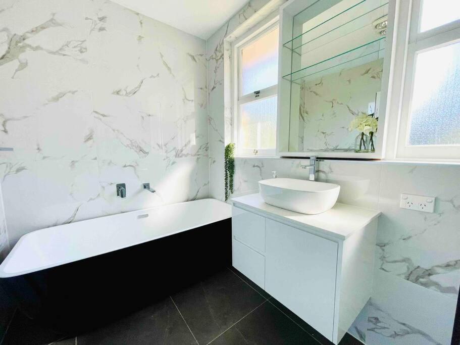Holiday home Renovated Charming & Cozy House